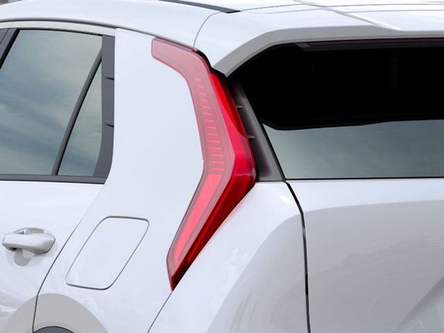 Vehicle image 12 of 27