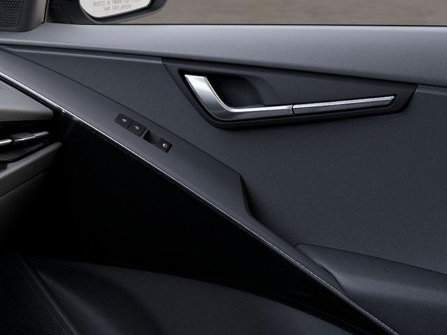 Vehicle image 25 of 27