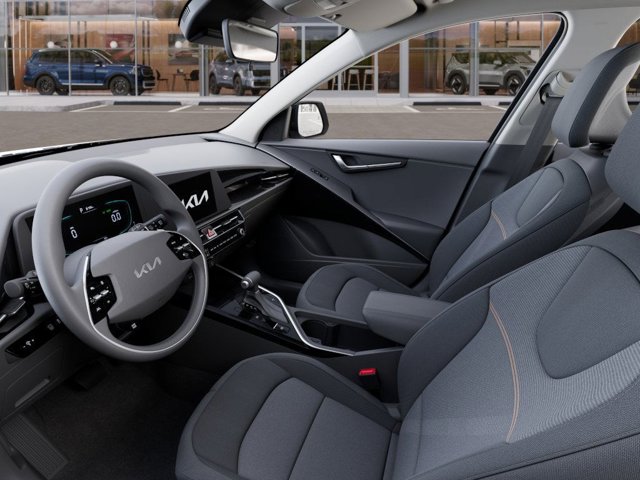 Vehicle image 17 of 27
