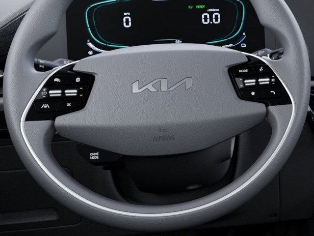Vehicle image 23 of 27