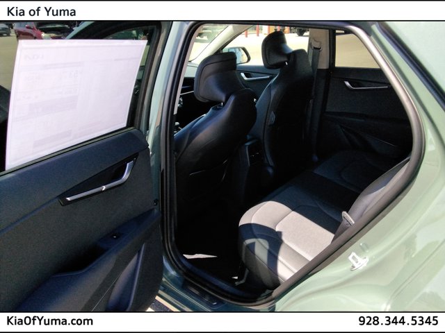 Vehicle image 6 of 6
