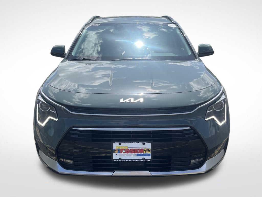 Vehicle image 2 of 39