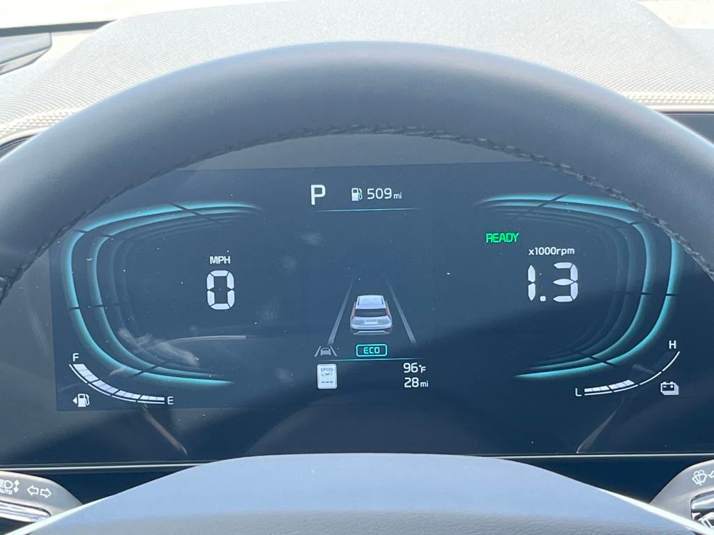 Vehicle image 21 of 39