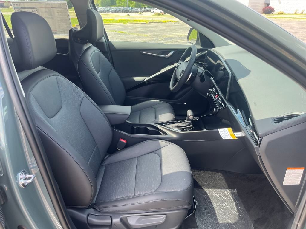 Vehicle image 15 of 39