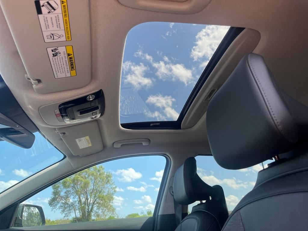 Vehicle image 20 of 39