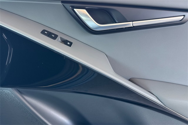 2025 Kia Niro SX Image 36 of 38