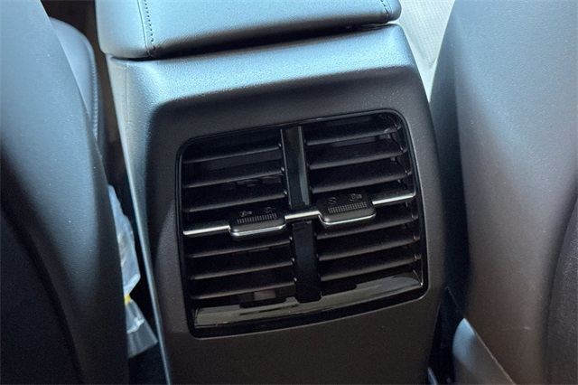 2025 Kia Niro SX Image 28 of 38