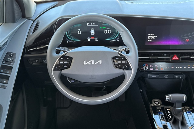 2025 Kia Niro SX Image 15 of 38