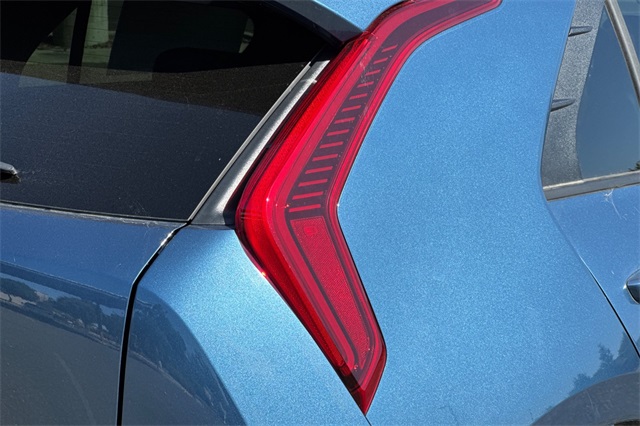 2025 Kia Niro SX Image 38 of 38