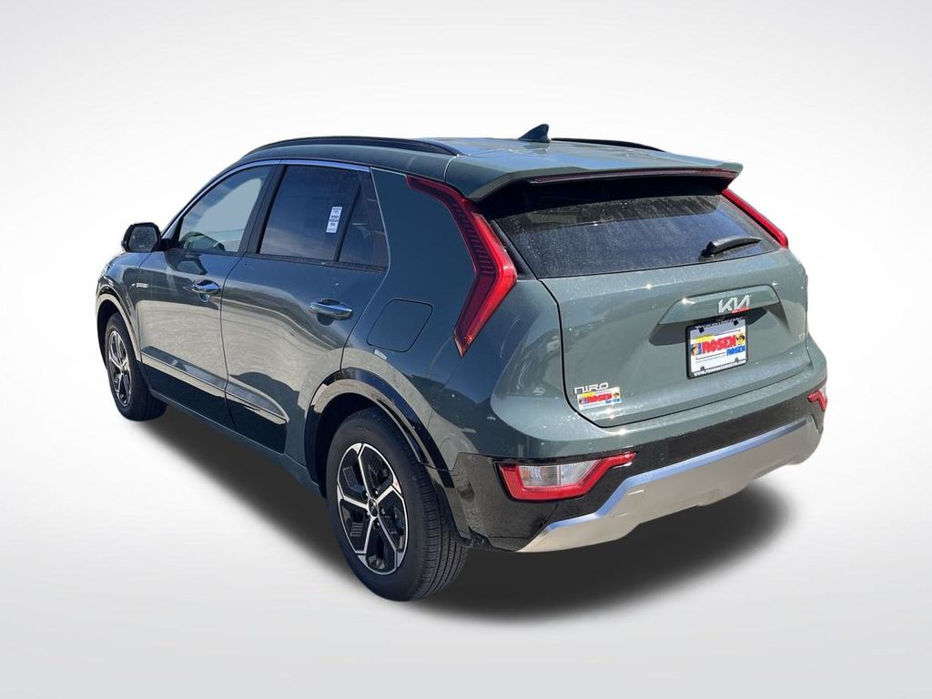 Vehicle image 7 of 33