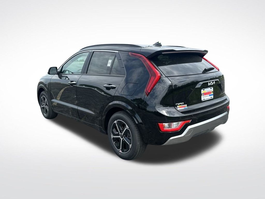 Vehicle image 7 of 44