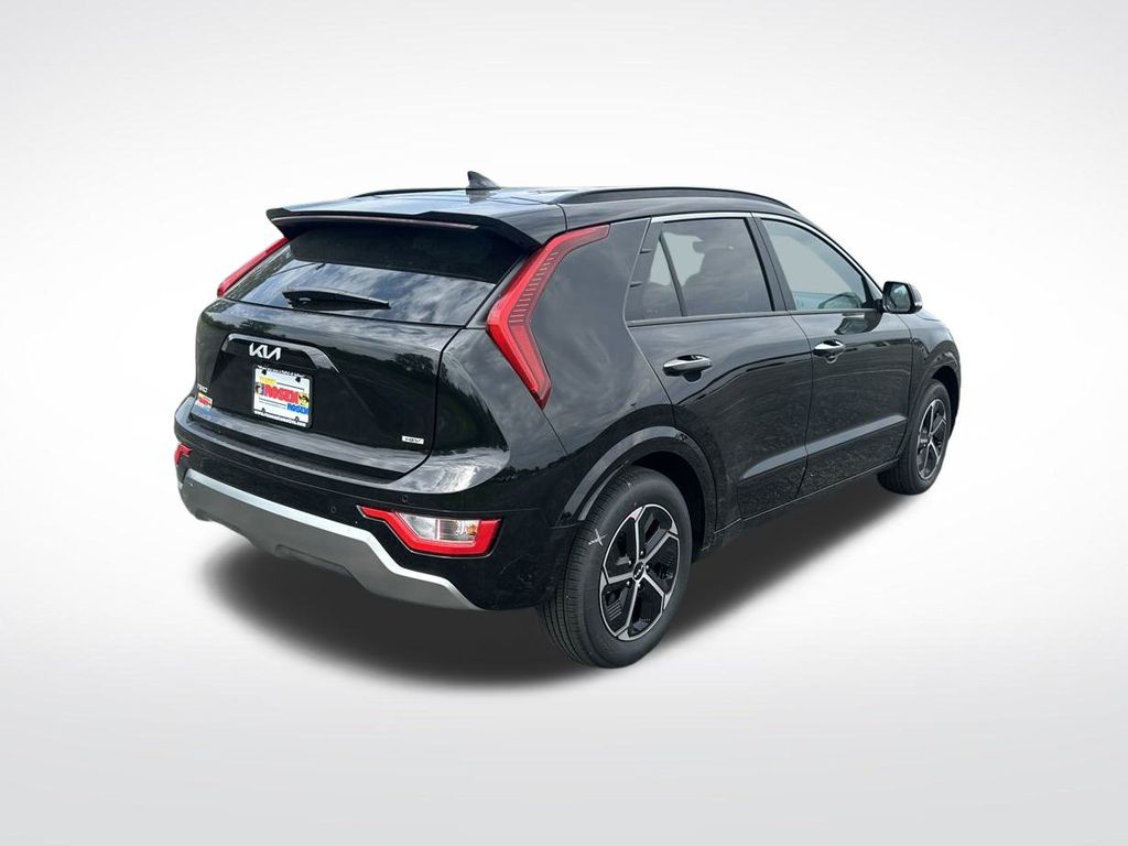 Vehicle image 5 of 44