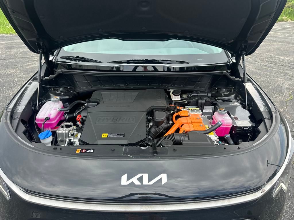Vehicle image 32 of 44