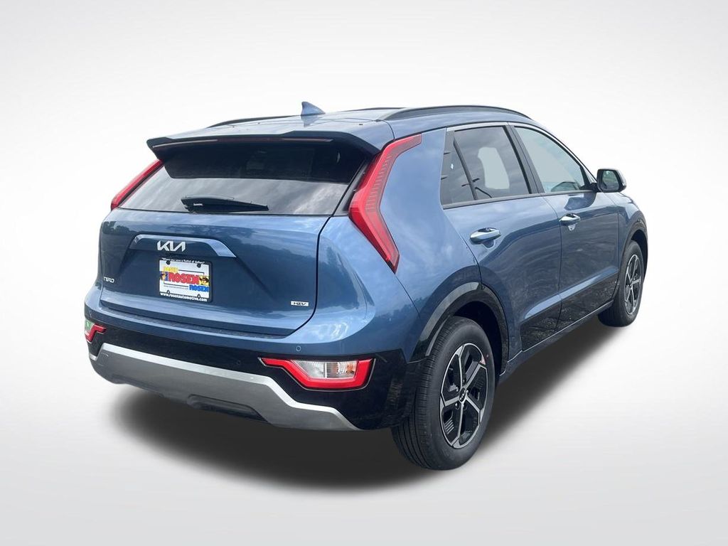 Vehicle image 5 of 46