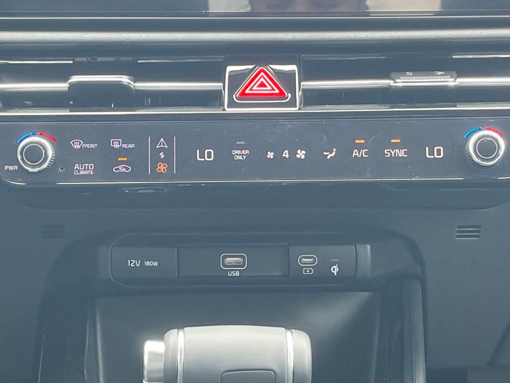 Vehicle image 29 of 46
