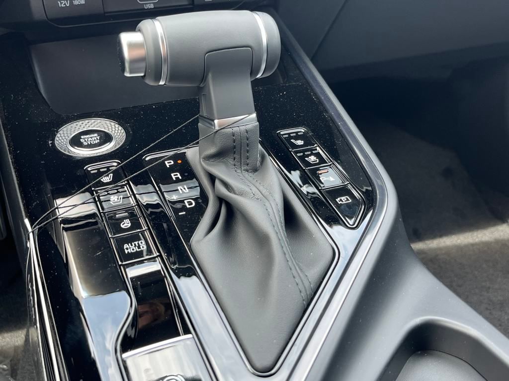 Vehicle image 26 of 46