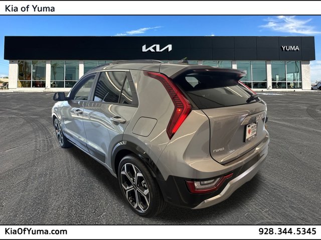 Vehicle image 4 of 6