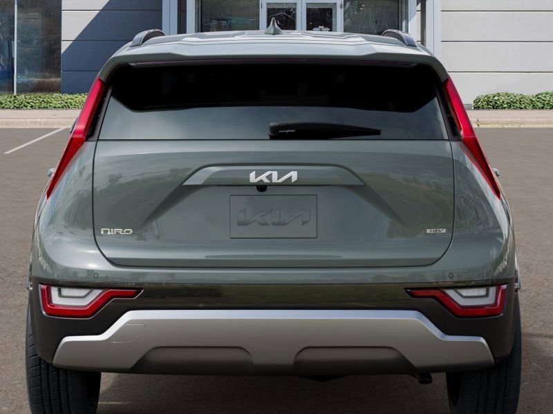 Vehicle image 8 of 27