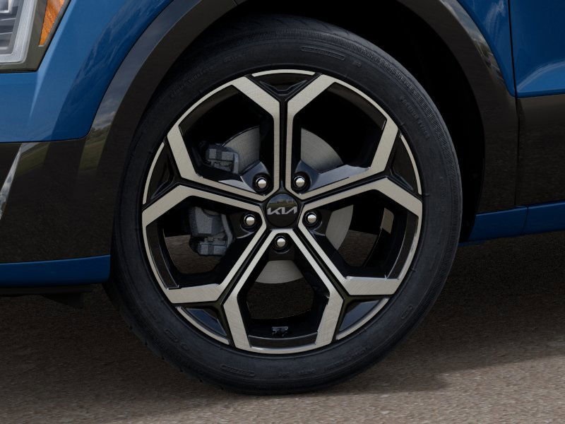 Vehicle image 10 of 27