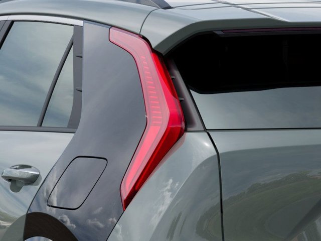 Vehicle image 12 of 27