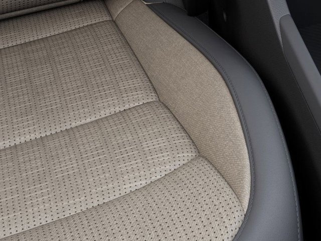 Vehicle image 24 of 27