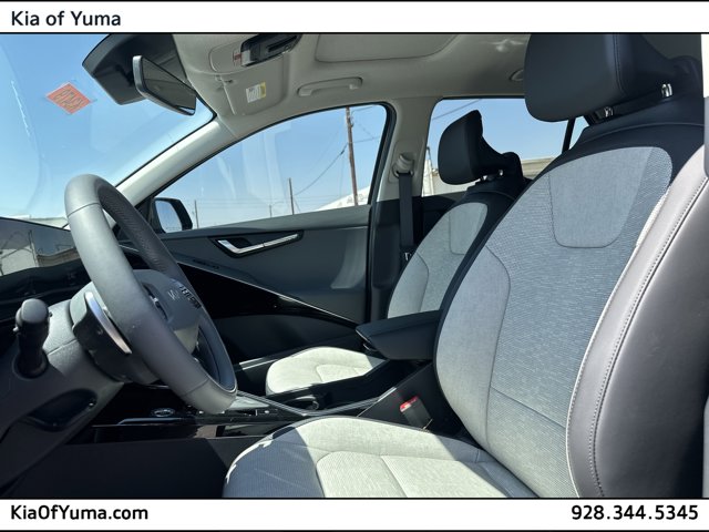Vehicle image 6 of 6
