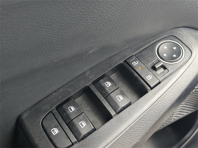 Vehicle image 24 of 37