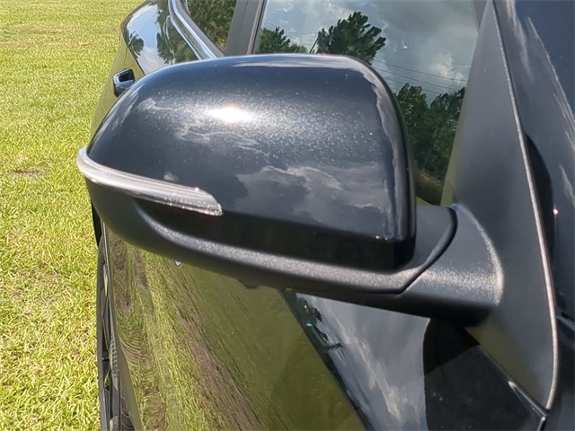 Vehicle image 12 of 37