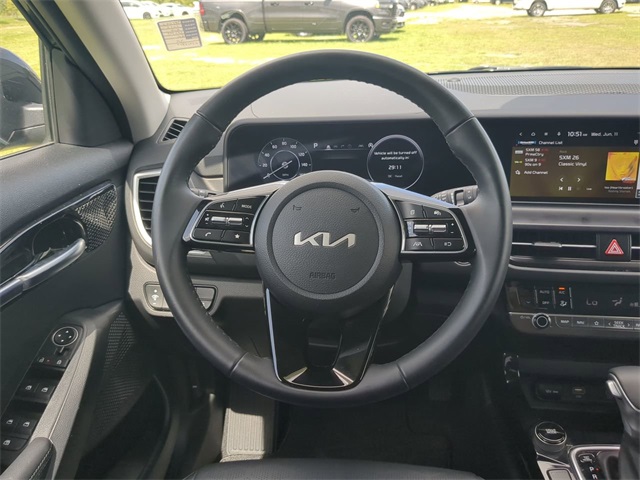 Vehicle image 16 of 37