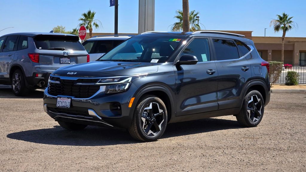 2025 Kia Seltos EX Image 1 of 27