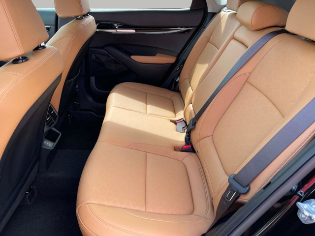 Vehicle image 20 of 36