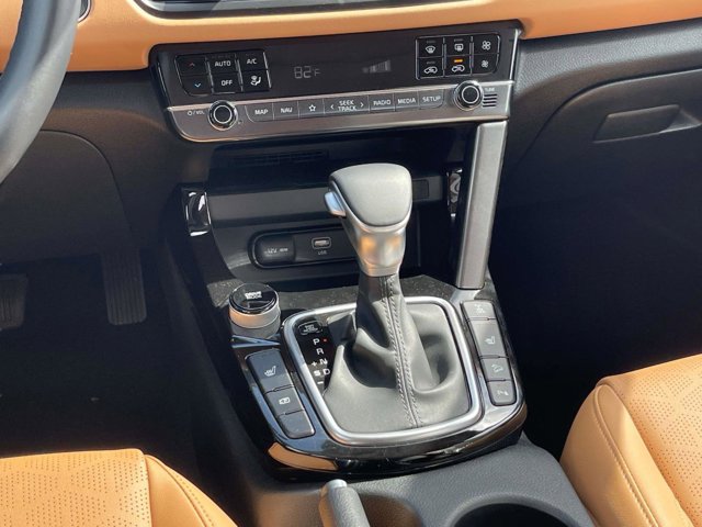 Vehicle image 16 of 36