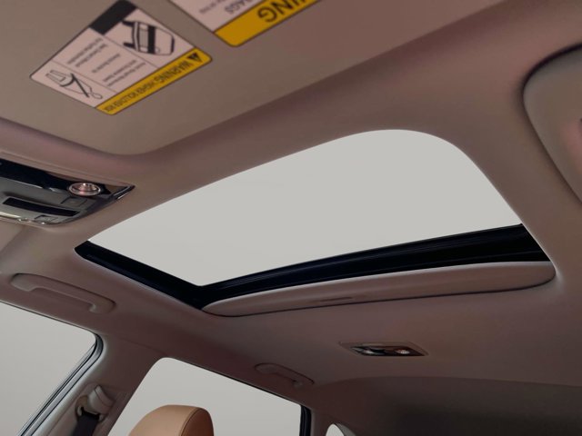 Vehicle image 27 of 36