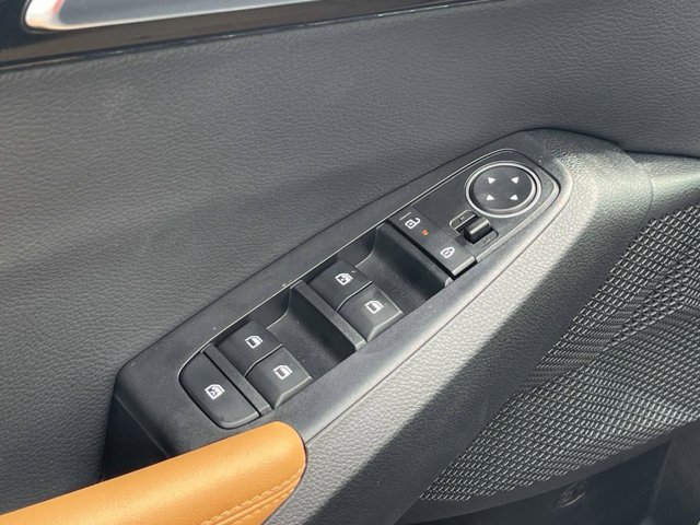 Vehicle image 24 of 36