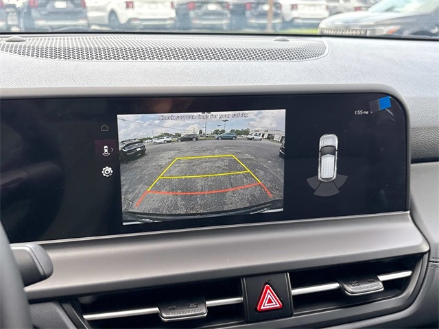 Vehicle image 26 of 30