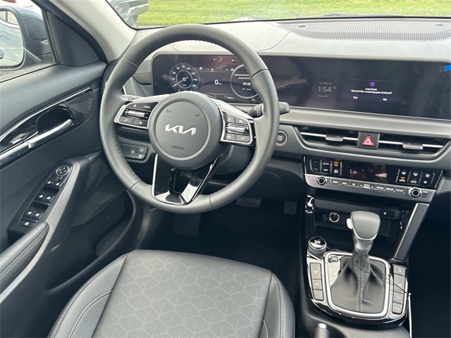 Vehicle image 14 of 30