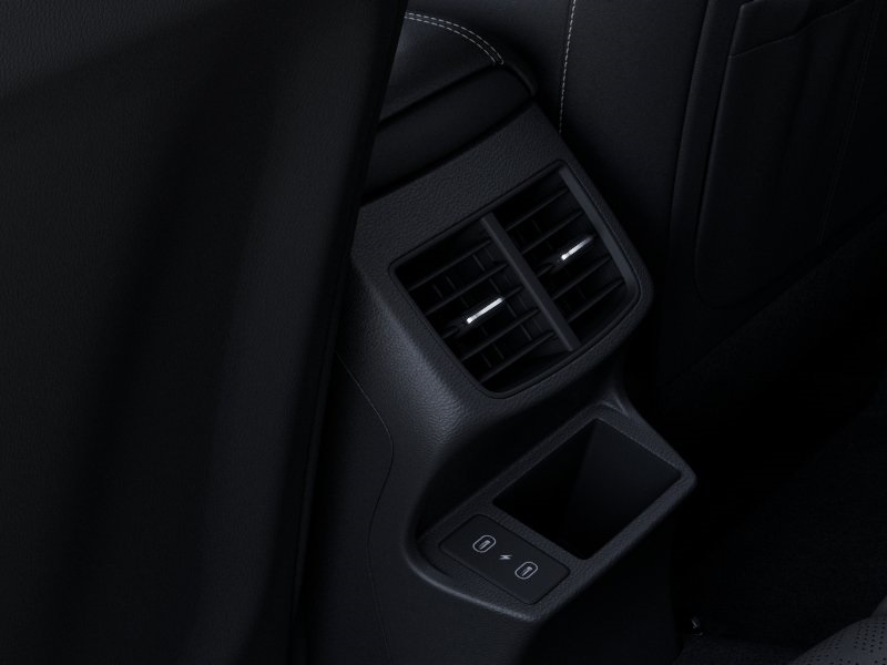 Vehicle image 26 of 27