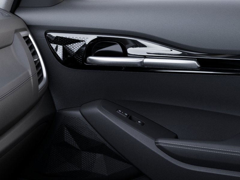 Vehicle image 25 of 27