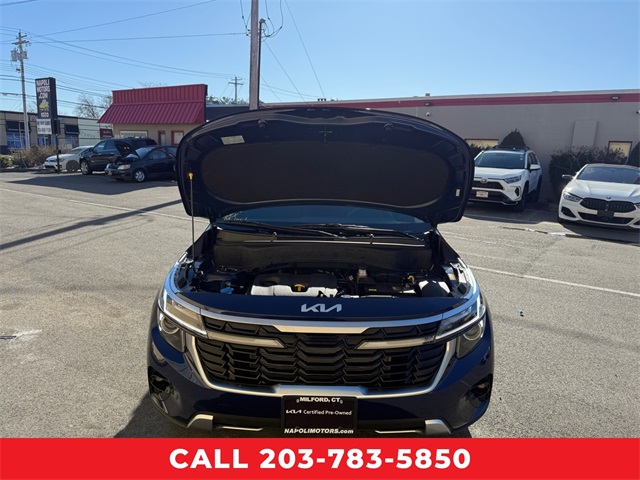 Vehicle image 26 of 27