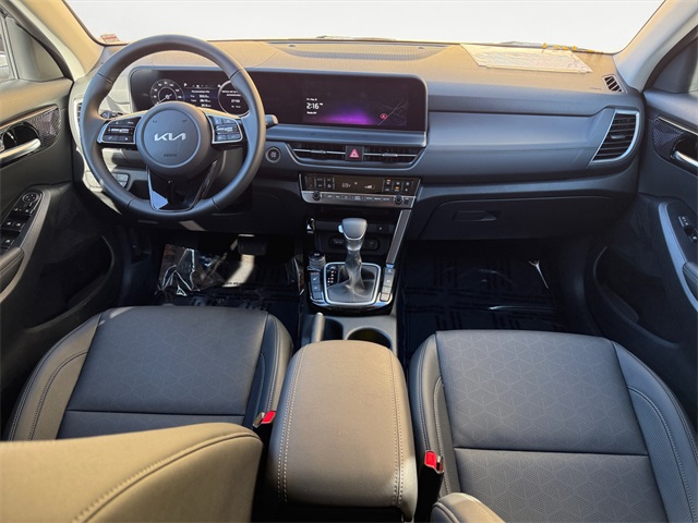 Vehicle image 10 of 27