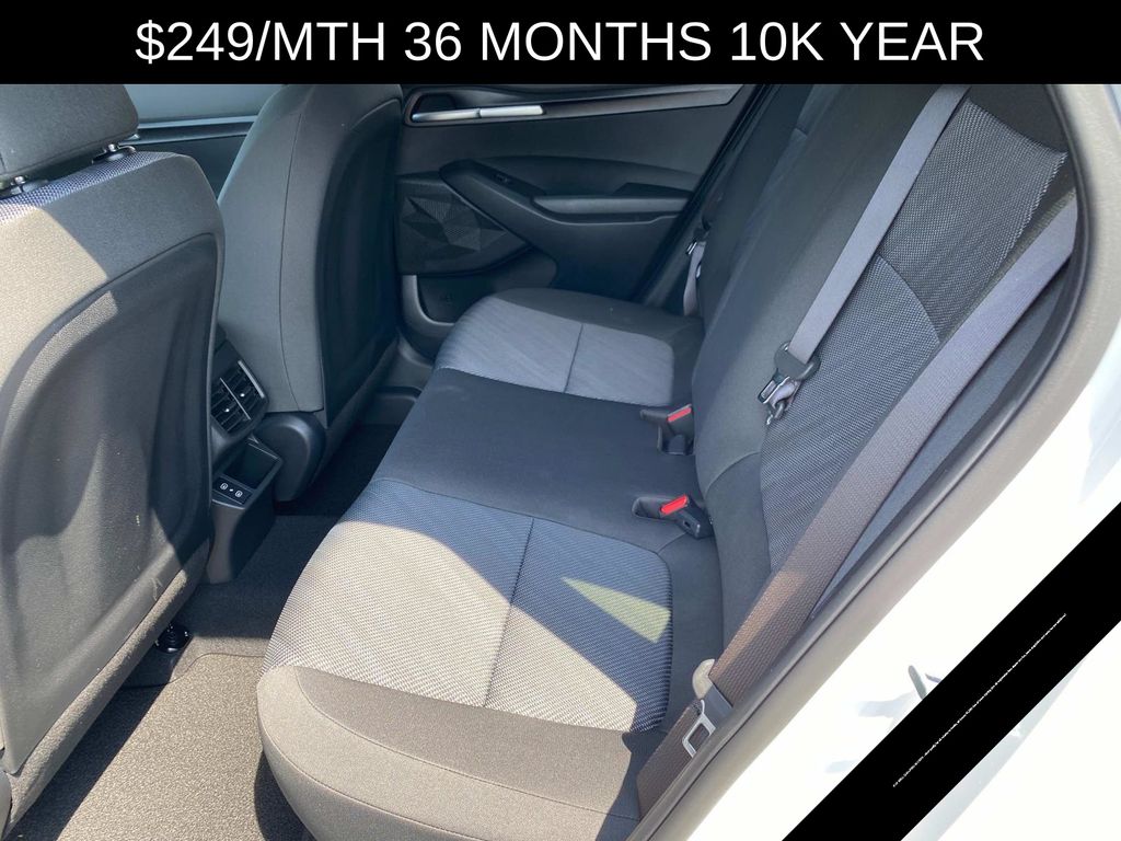 Vehicle image 6 of 13