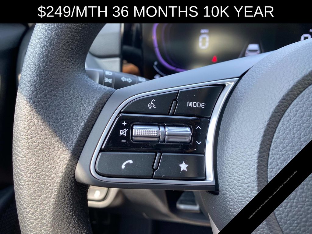 Vehicle image 13 of 13