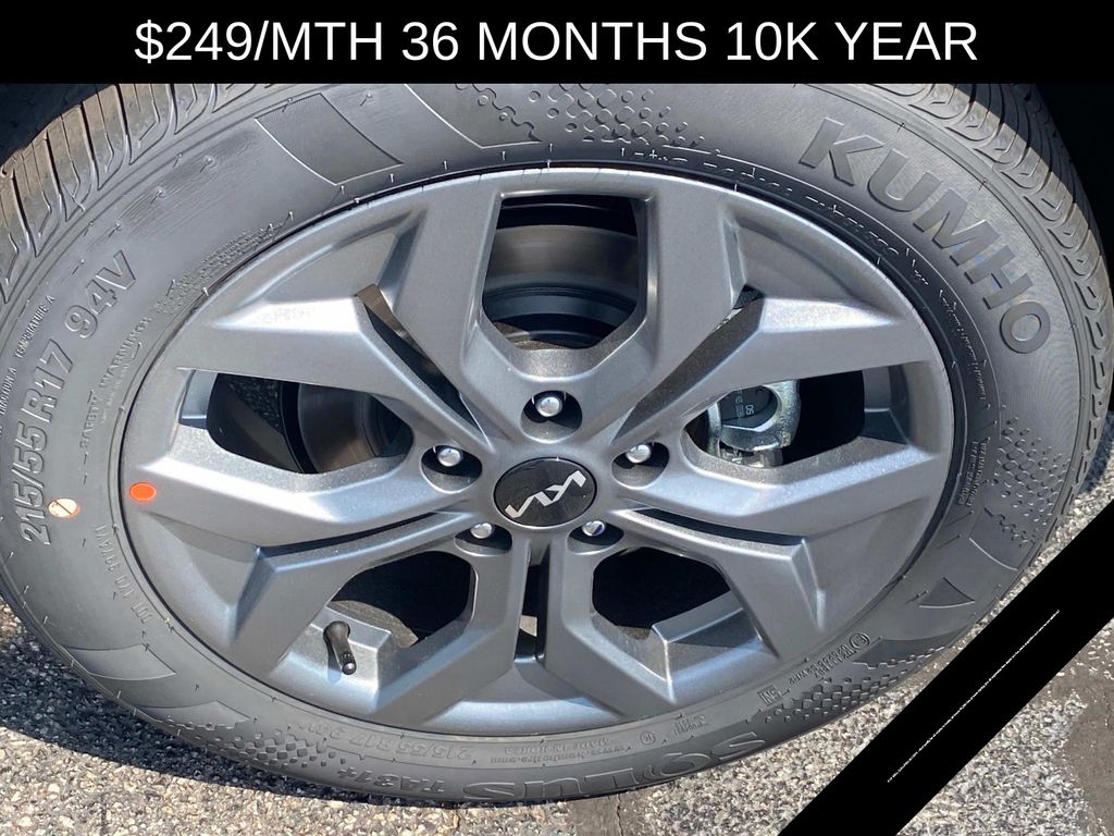 Vehicle image 4 of 13