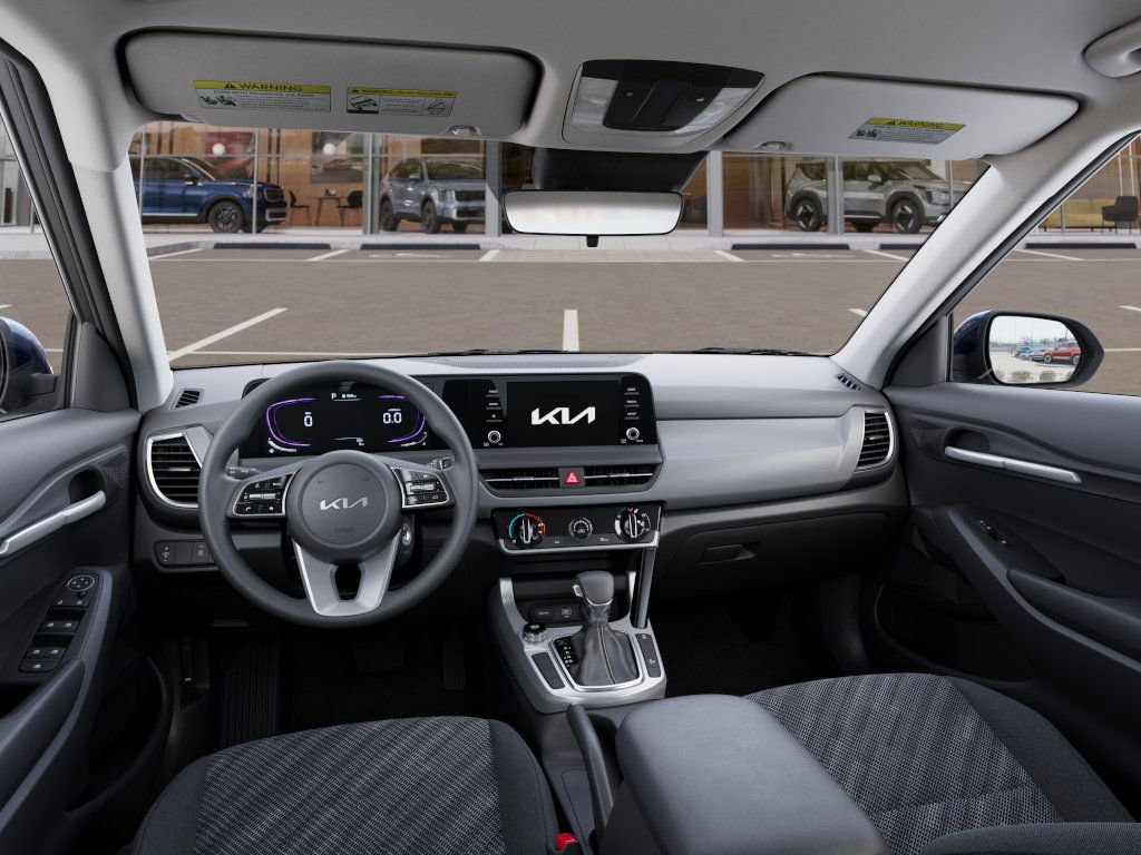 2025 Kia Seltos LX Image 16 of 27