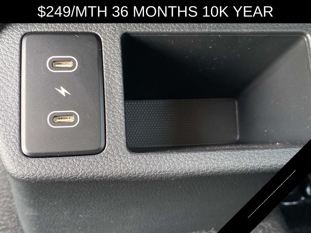Vehicle image 14 of 14