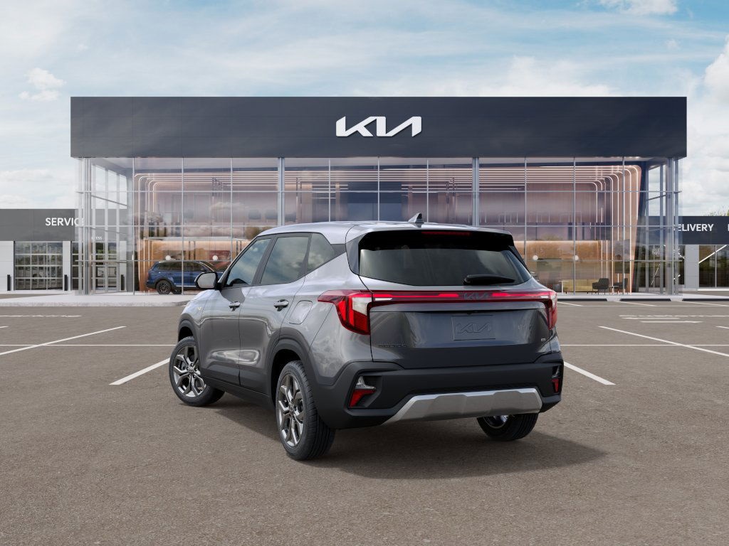 Vehicle image 9 of 27
