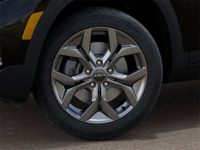 Vehicle image 9 of 26