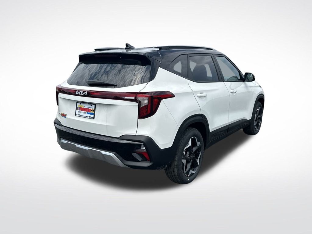2025 Kia Seltos S Image 5 of 34