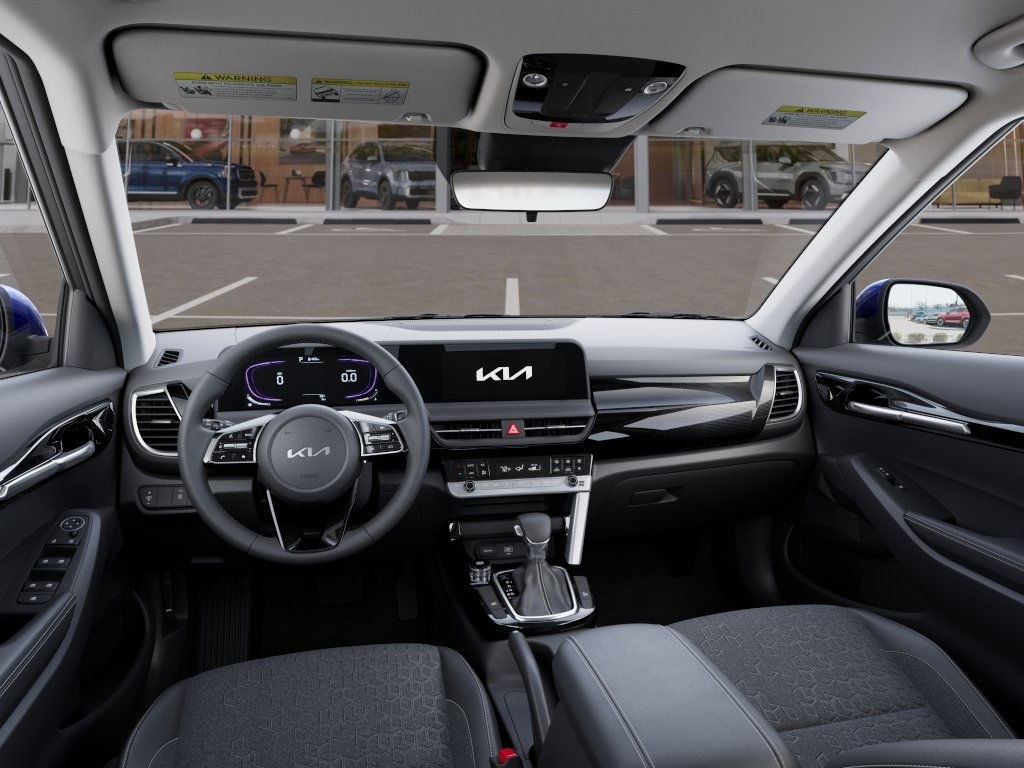 Vehicle image 14 of 27