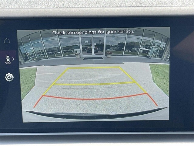 Vehicle image 16 of 20
